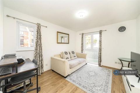 undefined, Gables Close, London, SE12