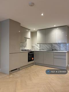 undefined, High Road, London, N12