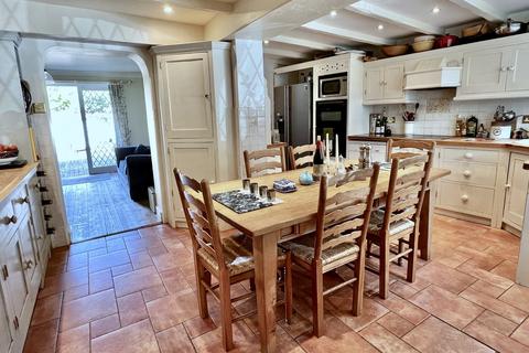 4 bedroom detached house for sale, Barrack Lane, Crow, BH24 3ES
