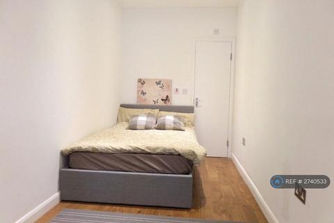 undefined, Allenby Road, Southall, UB1