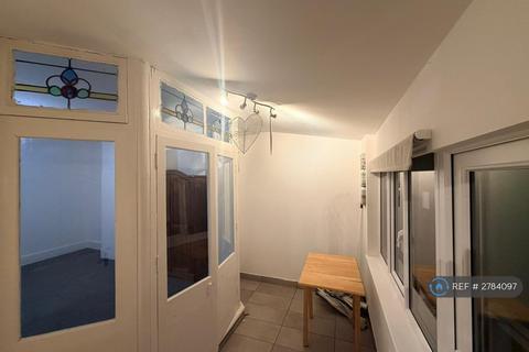 1 bedroom flat to rent, Tottenhall Road, London, N13