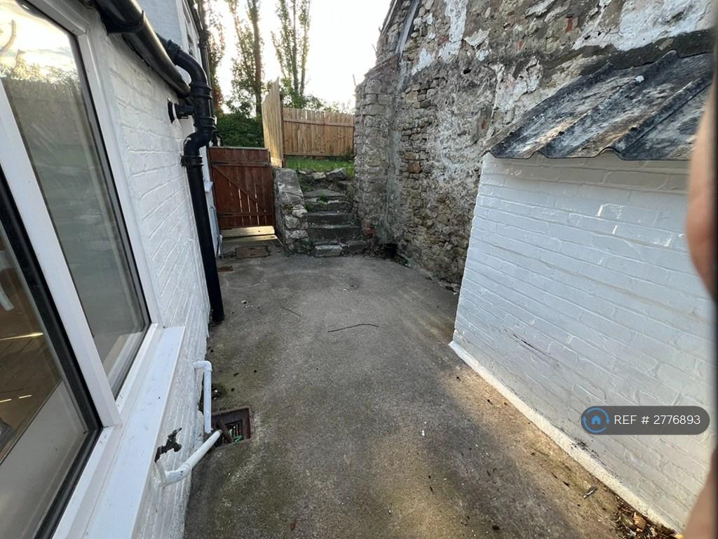 Rear Courtyard