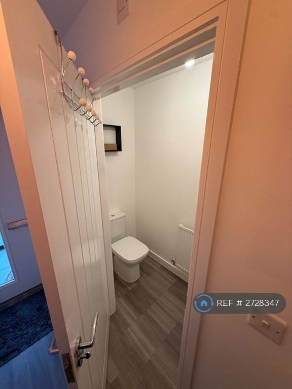 Down Stairs Wc