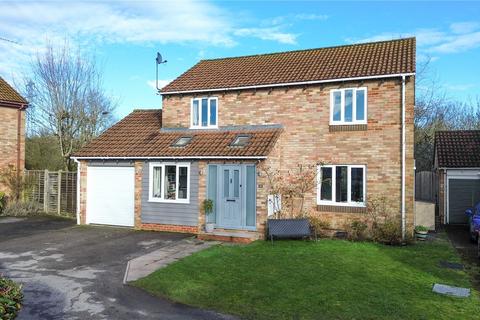 4 bedroom detached house for sale, Tinwell Close, Reading RG6