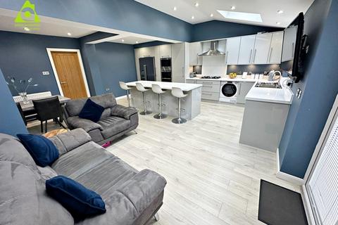 undefined, Broadheath Close, Westhoughton, BL5 3UQ