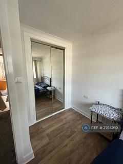 2 bedroom flat to rent, Athelney Court, Bournemouth, BH1