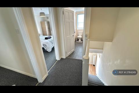 undefined, Brentwood High Street, Brentwood, CM14