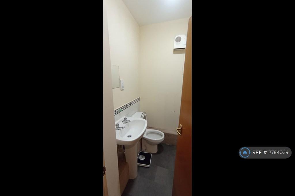 Bathroom Picture 1