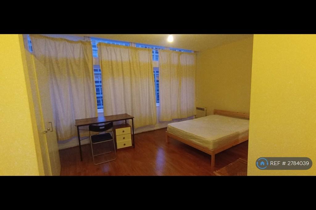 Reception/Bedroom