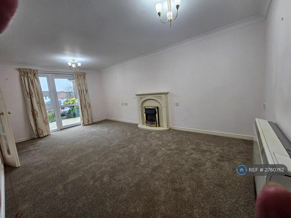 Lounge With Fireplace And Access To Garden