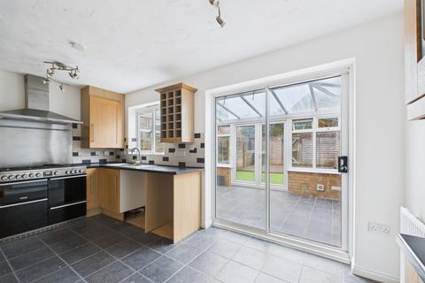 undefined, Esmonde Way, Leighton Buzzard, Bedfordshire, LU7