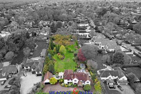 5 bedroom detached house for sale, Hanging Hill Lane, Hutton, Brentwood