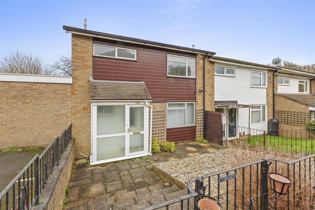 149 Hithercroft Rd, HP13 5 RB-13.jpg
