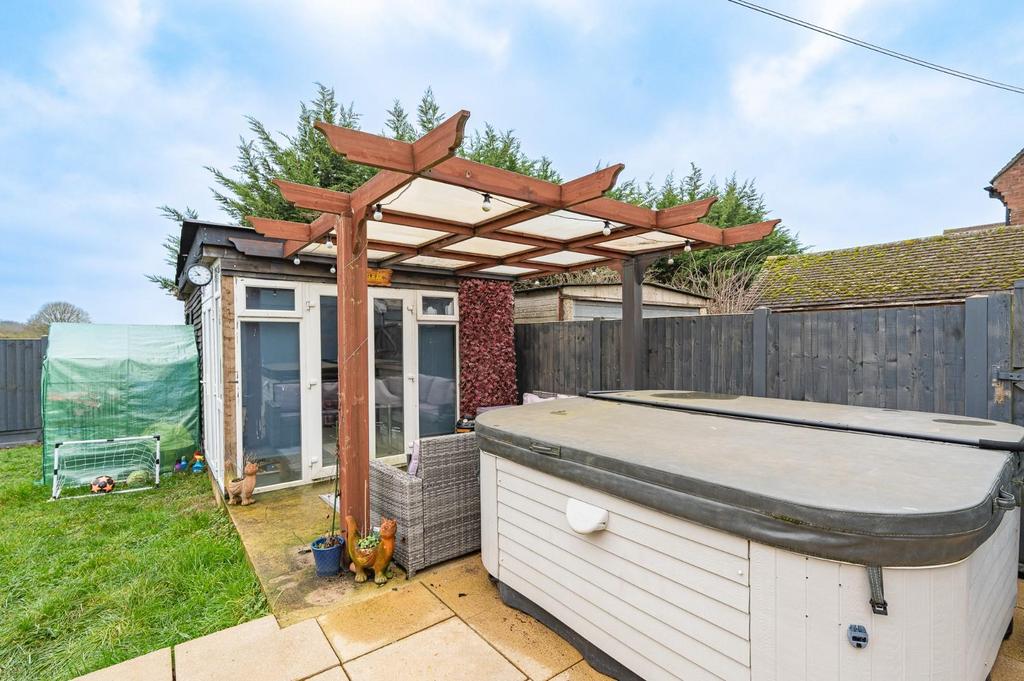 Bar With Pergola