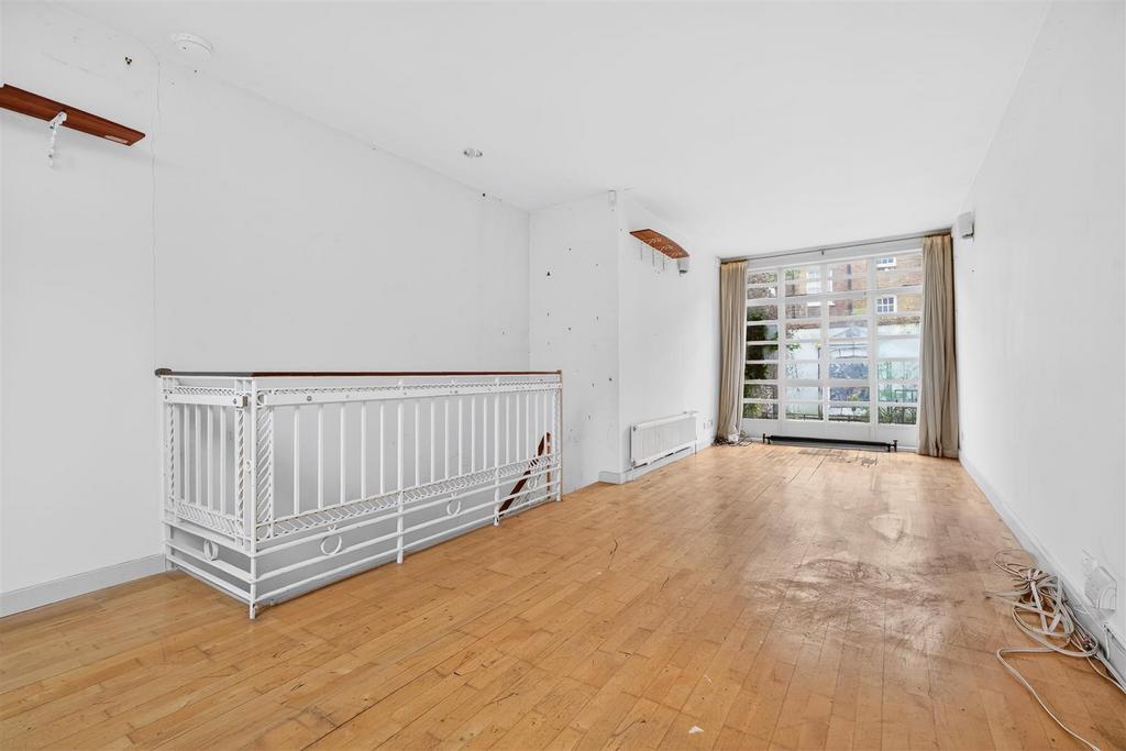 To Let 2 3 Bedroom House Danbury STreet N1 www.isl