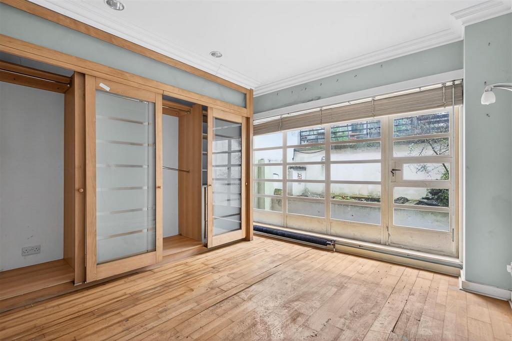 To Let 2 3 Bedroom House Danbury STreet N1 www.isl
