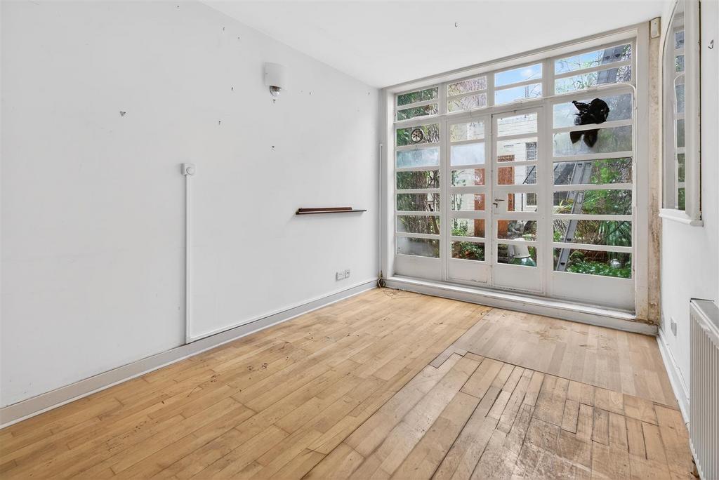 To Let 2 3 Bedroom House Danbury STreet N1 www.isl