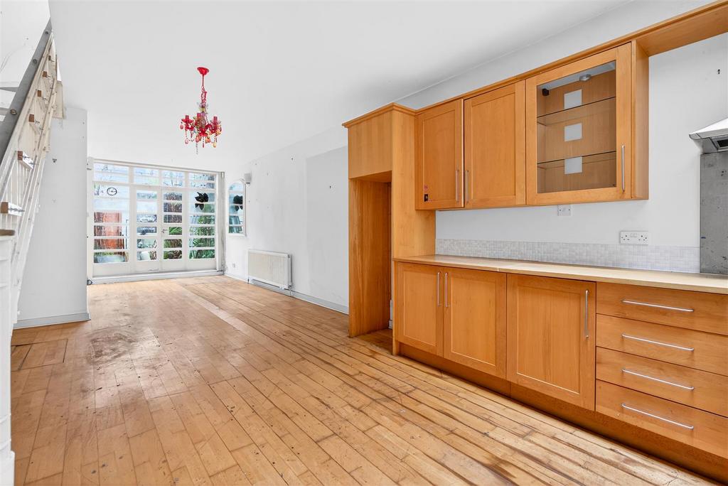 To-Let-2-3-Bedroom-House-Danbury-Street-N1-www.isl