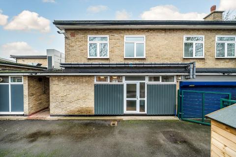undefined, North Street, Isleworth TW7