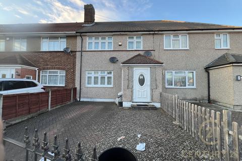 3 bedroom terraced house to rent, Hayman Crescent, HAYES UB4