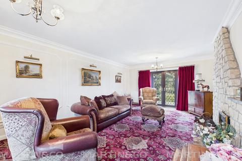 4 bedroom detached house for sale, Green Lane, Scawthorpe
