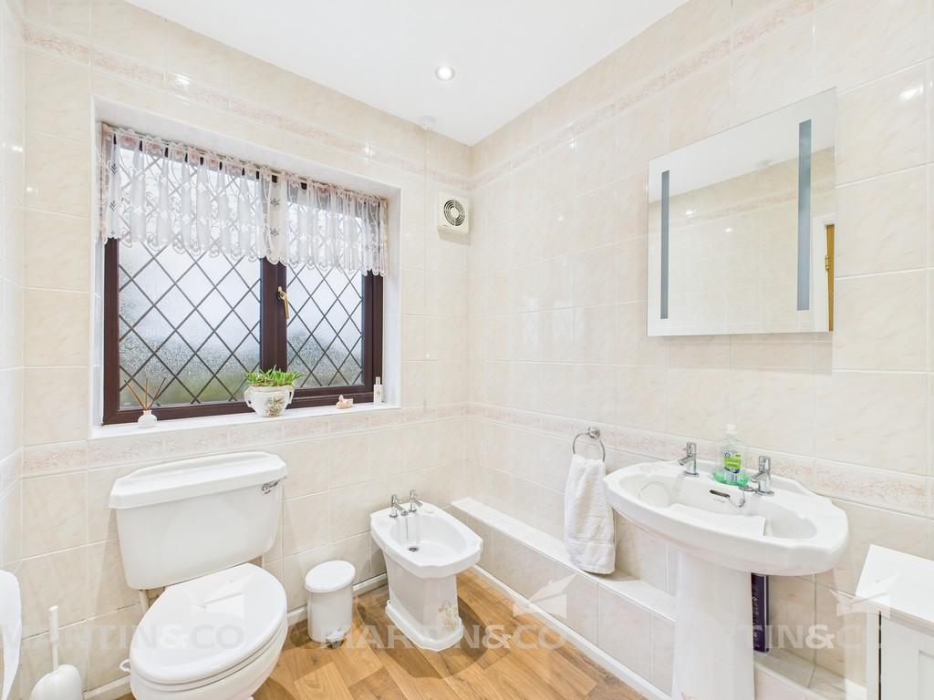 Cam02406 g0 pr0563 still038