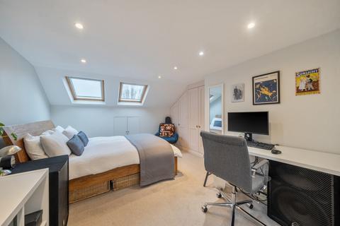 3 bedroom terraced house for sale, Leahurst Road, Hither Green, London, SE13