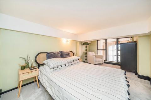 2 bedroom flat for sale, Fairfield Road, London E3