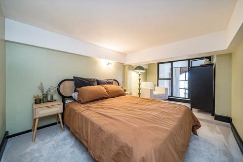 2 bedroom flat for sale, Fairfield Road, London E3
