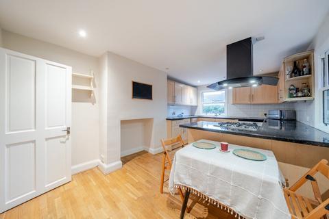 3 bedroom maisonette for sale, Roskell Road, Putney, London, SW15