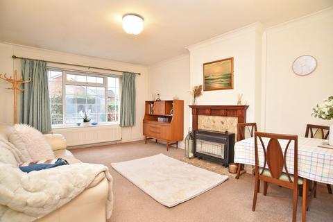 2 bedroom semi-detached house for sale, Fairways Avenue, Harrogate, HG2