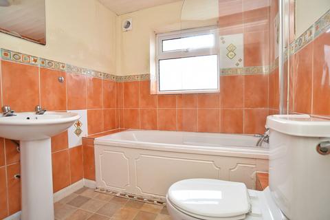 2 bedroom terraced house for sale, Birch Grove, Harrogate, HG1