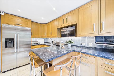 4 bedroom detached house for sale, Duncan Gardens, Purley on Thames, Reading, Berkshire, RG8
