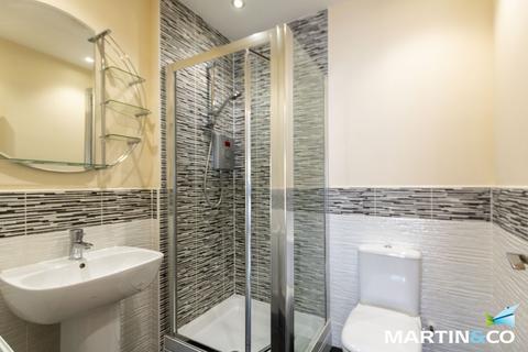 2 bedroom apartment to rent, Kensington Court, Highfield Road, Edgbaston, B15