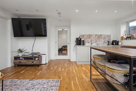 1 bedroom apartment for sale, Linden House, Eynsham Road, Botley