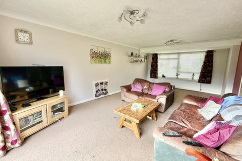 4 bedroom detached house for sale, Lynwood Drive, Merley