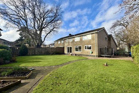 4 bedroom detached house for sale, Lynwood Drive, Merley