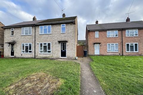 2 bedroom semi-detached house to rent, Cropston Drive, Coalville LE67