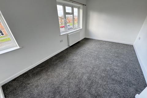 2 bedroom semi-detached house to rent, Cropston Drive, Coalville LE67