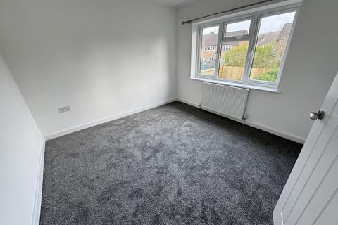 2 bedroom semi-detached house to rent, Cropston Drive, Coalville LE67