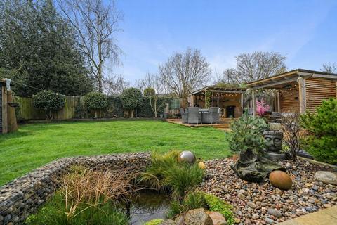 undefined, Colchester Road, Bures Hamlet CO8