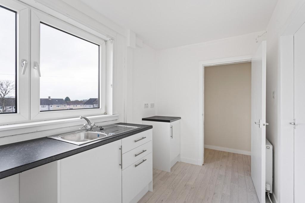 62 Ballochnie Drive 09