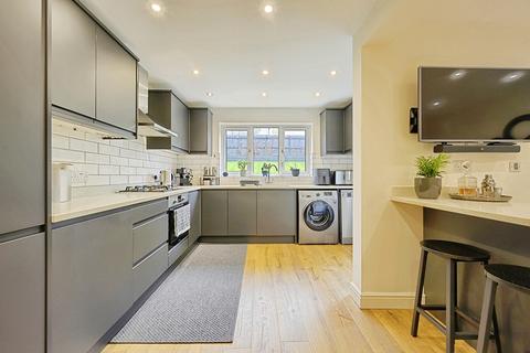 3 bedroom semi-detached house for sale, Prospect Road, Huddersfield, HD3