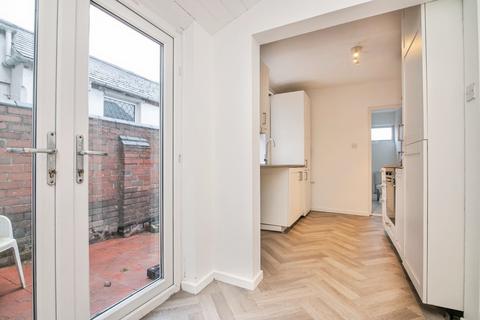 3 bedroom terraced house for sale, Bearmore Road, Cradley Heath, B64