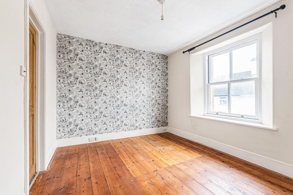Bedroom 1 (2)