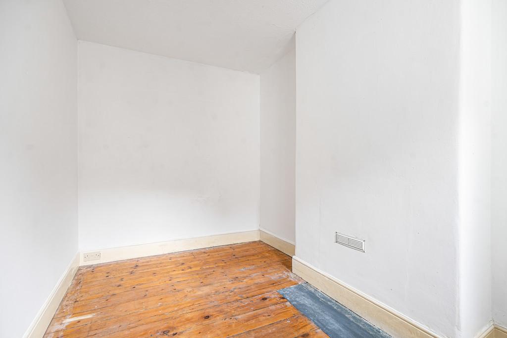 Bedroom 2 (2)