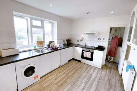 undefined, Waye Avenue, Hounslow TW5
