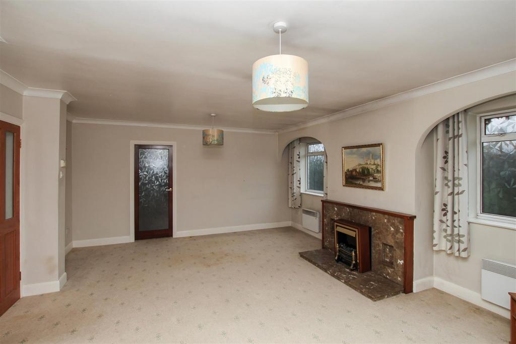 Living Room - b.JPG