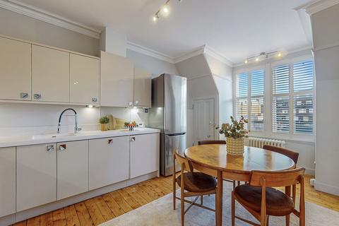 2 bedroom flat for sale, Grosvenor Crescent, Glasgow G12