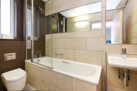 Studio to rent, Farm Lane, Fulham, London, SW6